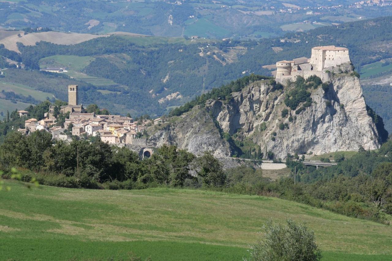 San Leo Albergo Diffuso Exterior photo