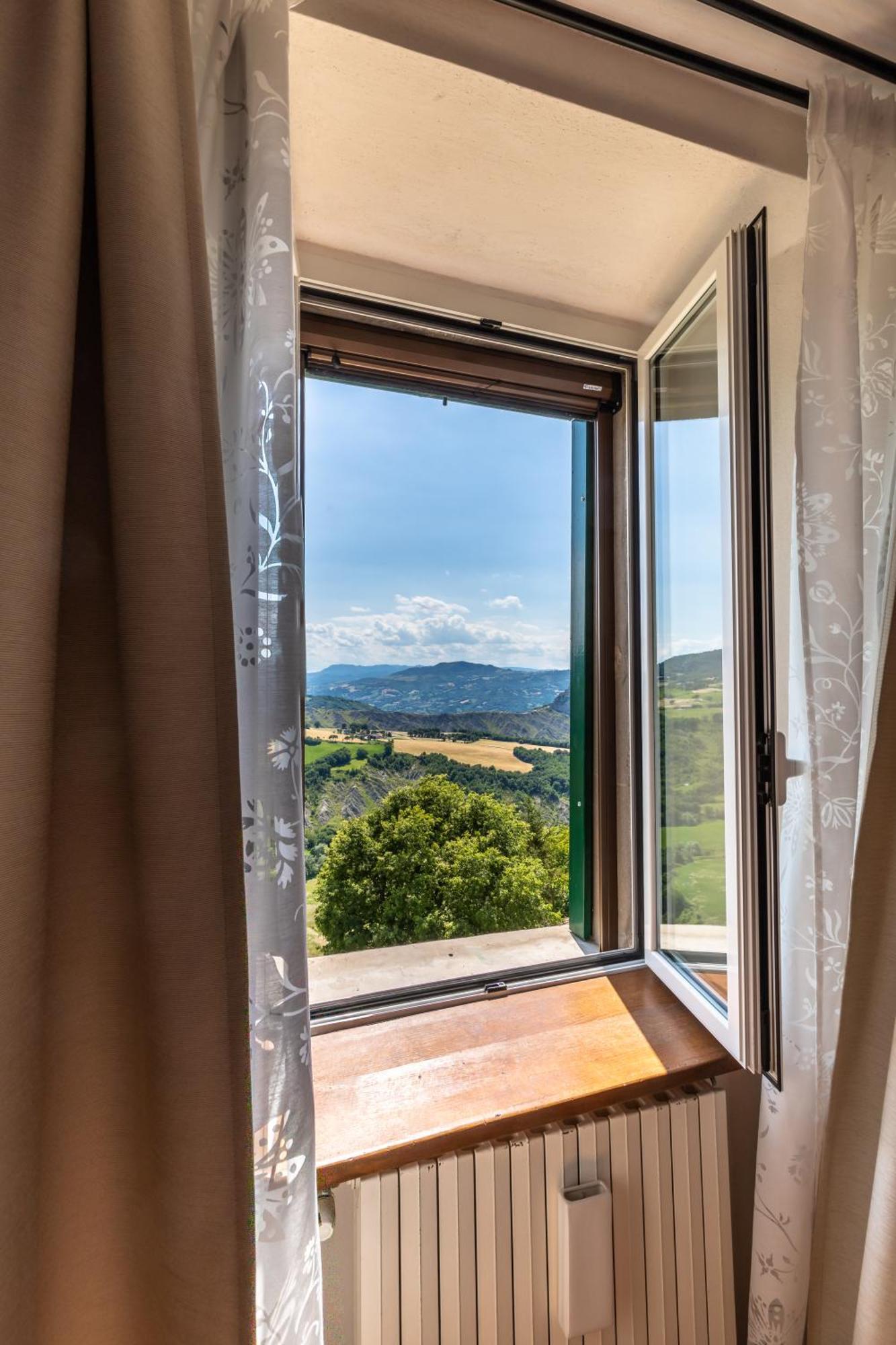 San Leo Albergo Diffuso Exterior photo